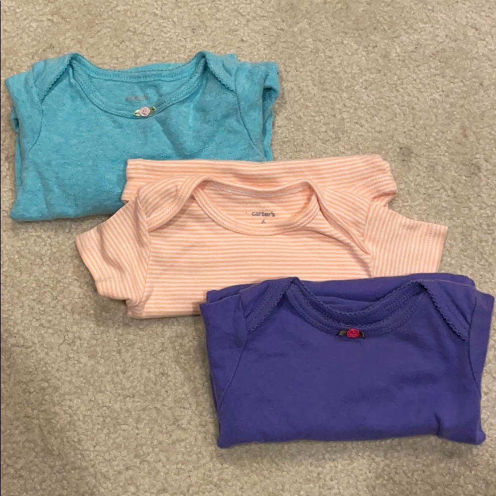 X3 Carter’s onsies long & short sleeve bundle